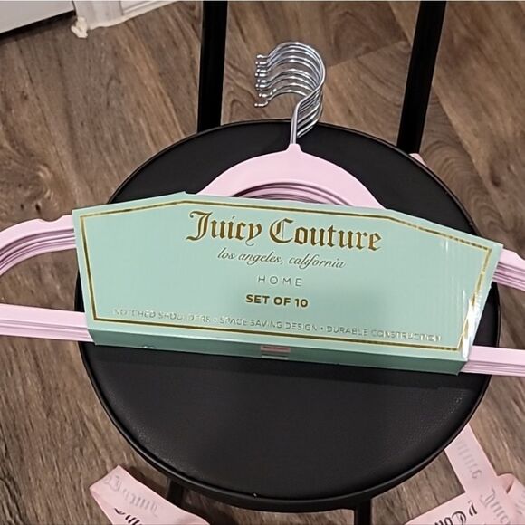 Juicy Couture Home Space Saving Notched Shoulder 10Pyk Hangers- Lavender - Picture 5 of 5